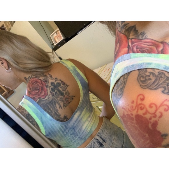 Small, lime green and blue tie dye crop tank top - Picture 9 of 9